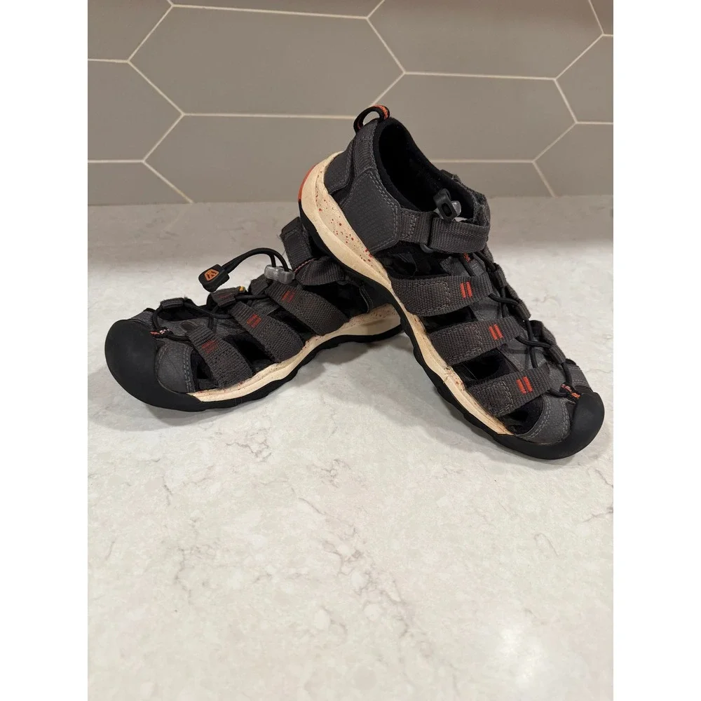 Keen bungee rugged washable